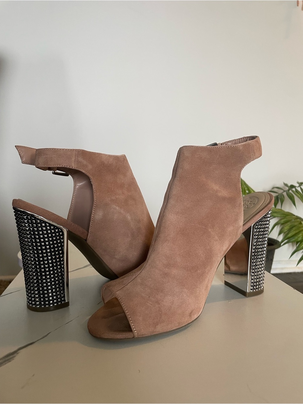 Guess Taupe Suede Open-Toe Rhinestone Block Heel Sandals 9M